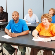 Podem participar das atividades do Programa Melhor Idade adultos a partir de 30 anos.