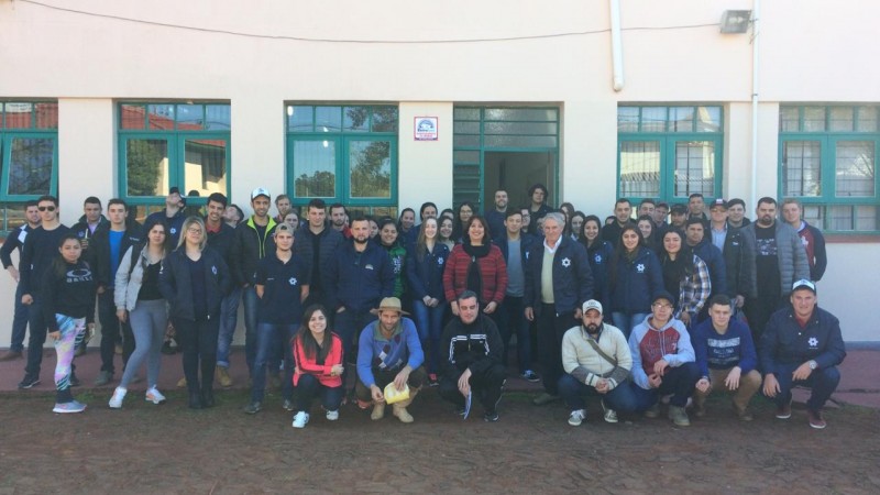 Reitora esta na unidade em São Luiz Gonzaga, que recebe hoje novos estudantes de Pedagogia.
