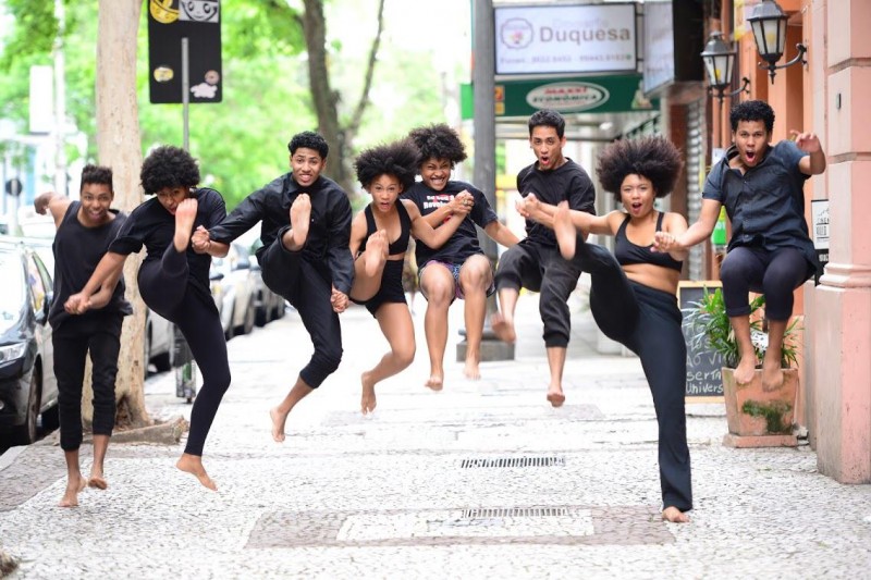 Integrantes da Companhia de Dança Flash Black