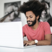 Proex lança curso com orientações para elaboração de projetos de pesquisa e TCCs