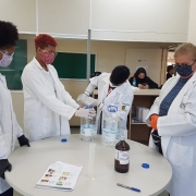 Doação de Alcool em Gel 12
