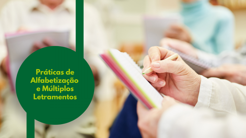 Nome do evento à esquerda, em um círculo verde escuro. Ao fundo, mãos femininas segurando caderno e lápis ao escrever.